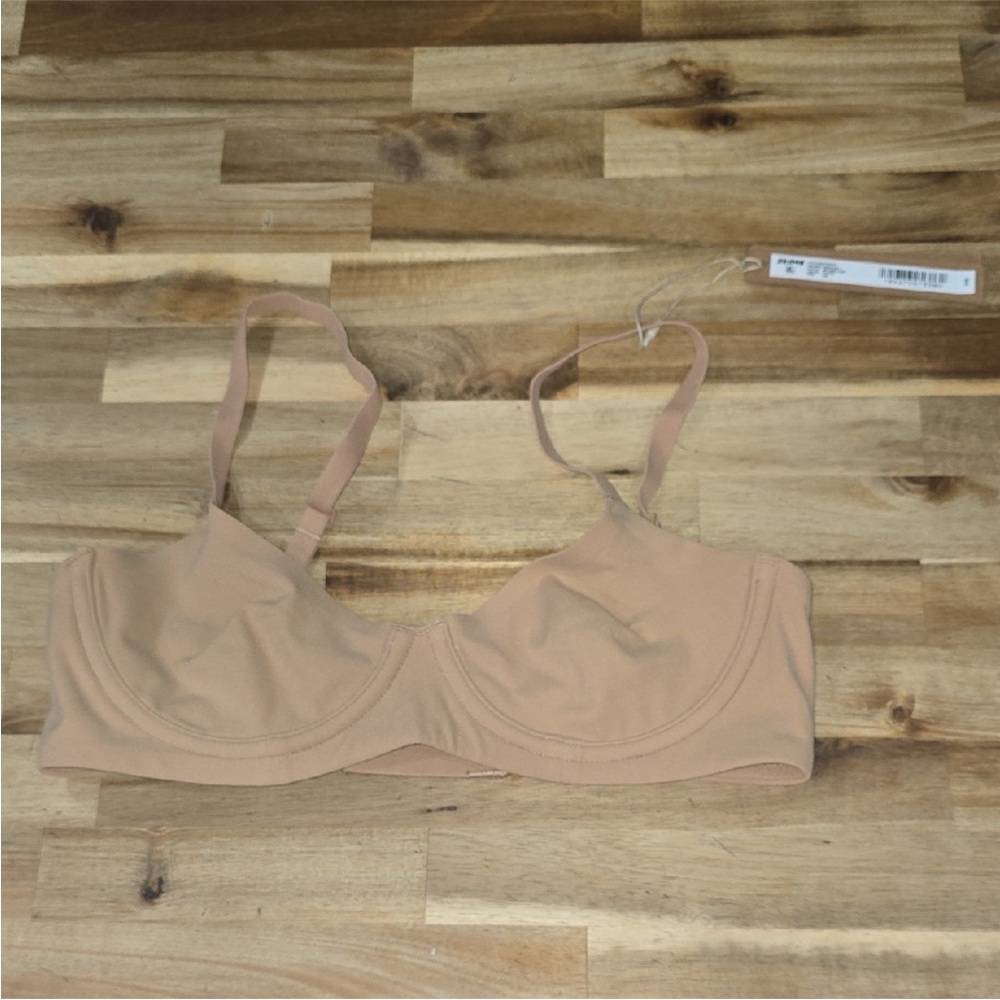 SKIMS Kim Kardashian Women's 32B Fits Everybody Unlined Demi Bra New w/ Tags!